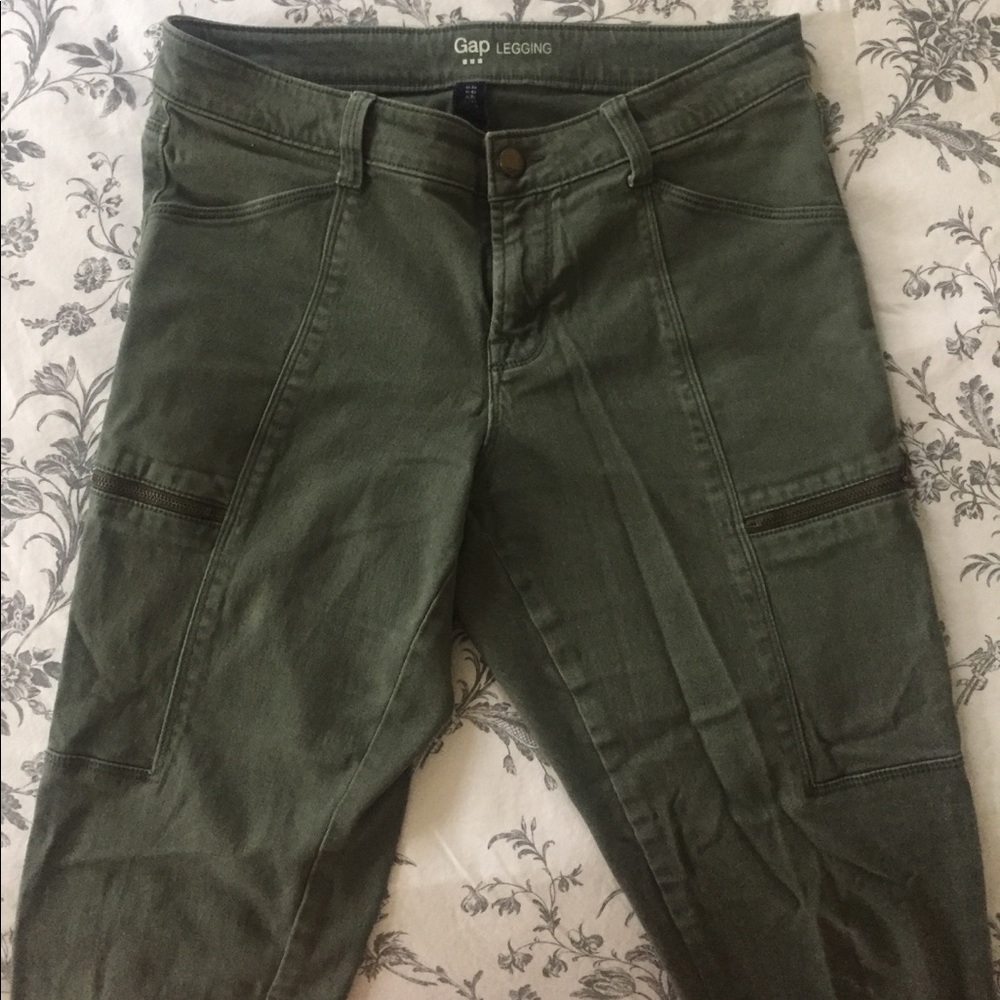 Olive green GAP legging pants